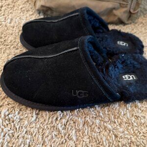 Women's Black Ugg Slippers